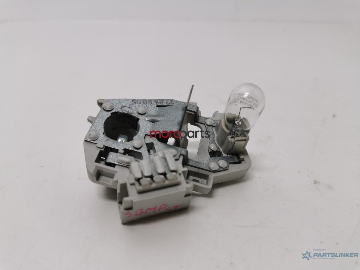 Soclu stop stanga de pe haion Skoda Superb 2 (3T) Berlina 2015 2.0 TDI OEM 3T5945259