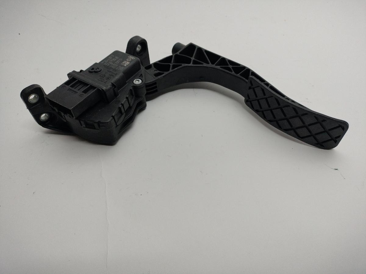Pedala acceleratie Audi A6 C6 (4F2) Sedan 2006 2.7 TDI OEM 4F1721523B
