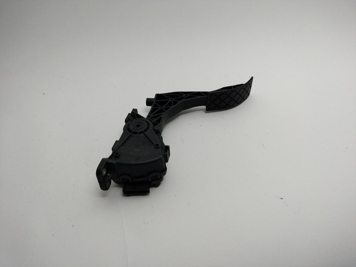 Pedala acceleratie ​Skoda Fabia (6Y2) Hatchback 2006 1.4 TDI SKODA FABIA (6Y2) [ 1999 - 2008 ] OEM 6Q1721503B