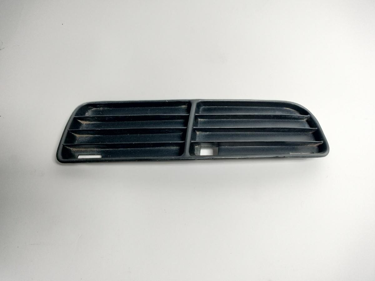 Grila bara dreapta SEAT IBIZA IV (6L1) [ 2002 - 2009 ] 16V (AUB, BBZ) 74KW|100HP OEM 6N0853666 6N0 853 666