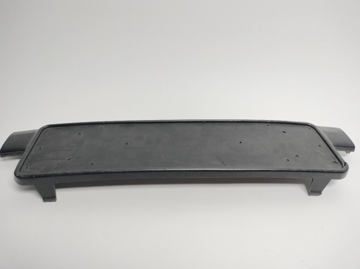 Ornament numar bara fata Volkswagen Passat B5 (3B) Break 2001 1.9 TDI OEM 3B0807719
