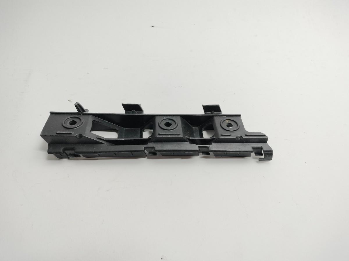 Suport bara fata de pe aripa VOLKSWAGEN PASSAT Variant (3C5) [ 2005 - 2011 ] TDI 16V (BKP, CBAB) 103KW|140HP OEM 3C0807183