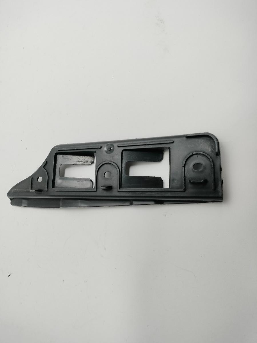 Suport bara de protectie fata dreapta VOLKSWAGEN GOLF V 1K1 2003 - 2009 1.9 TDI BKC, BLS, BXE 1K0807184