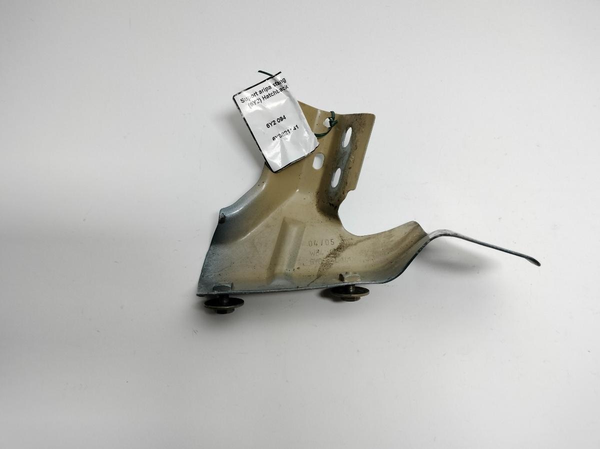 Suport aripa stanga fata Skoda Fabia (6Y2) Hatchback 1.2 6v BMD 2005 SKODA FABIA (6Y2) [ 1999 - 2008 ] OEM 6Y0821141
