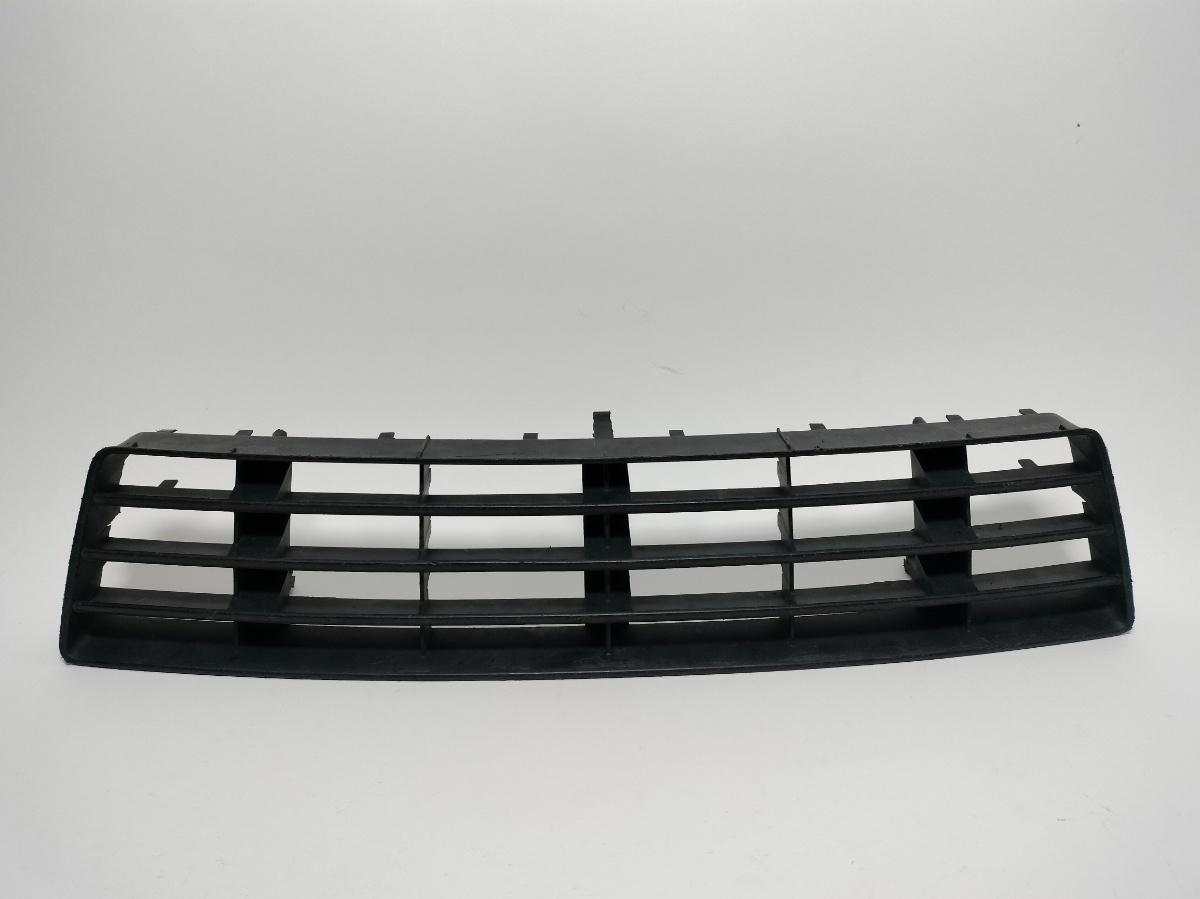 Grila inferioara bara fata Audi A6 4B (C5) 2002 2003 Sedan 2.5 TDI AKE OEM 4B0807683F