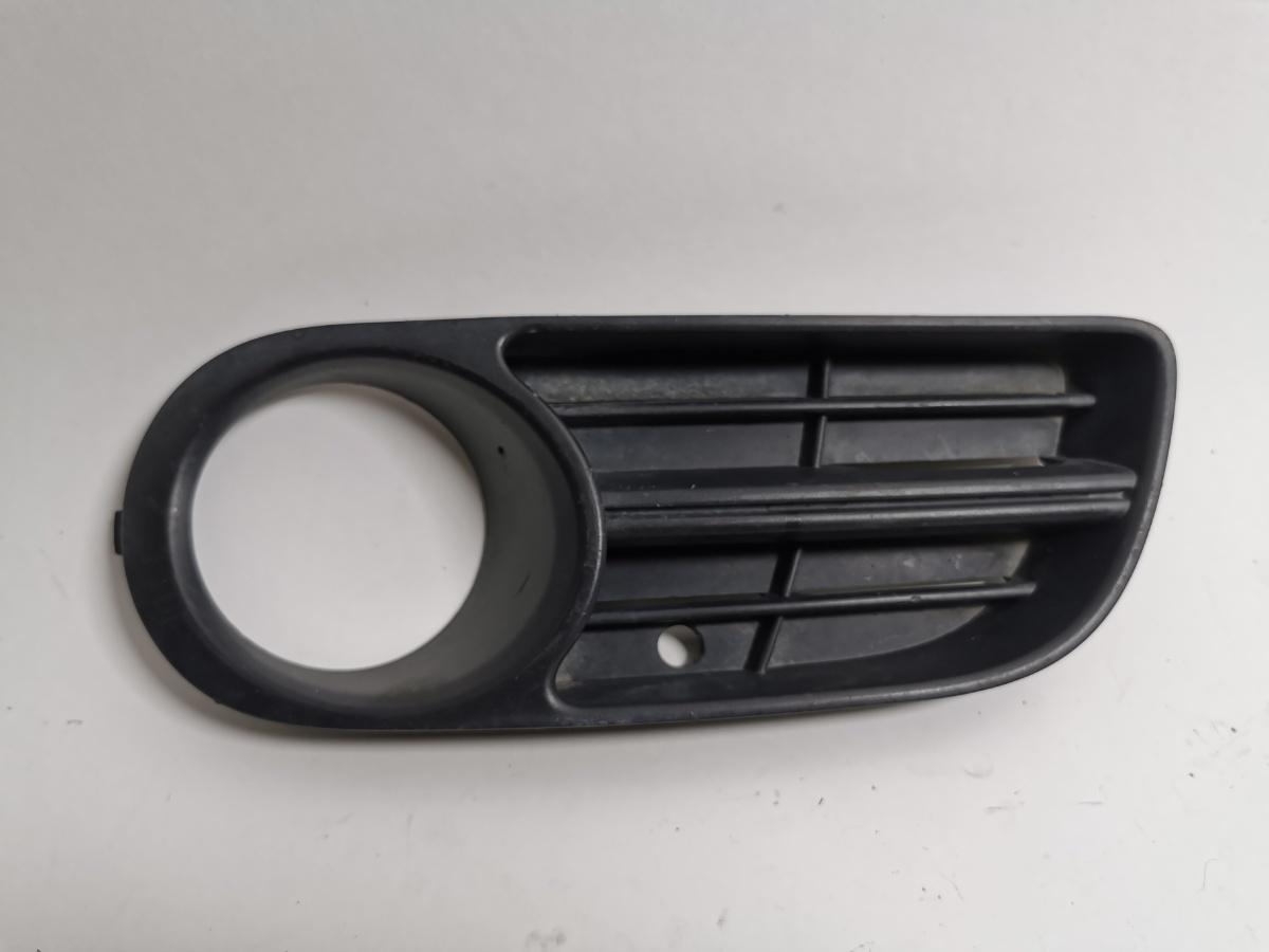 Grila inferioara bara de protectie fata stanga SKODA FABIA 6Y2 1999 - 2008 1.2 1.2 AZQ, BME VAG 6Y0853663F