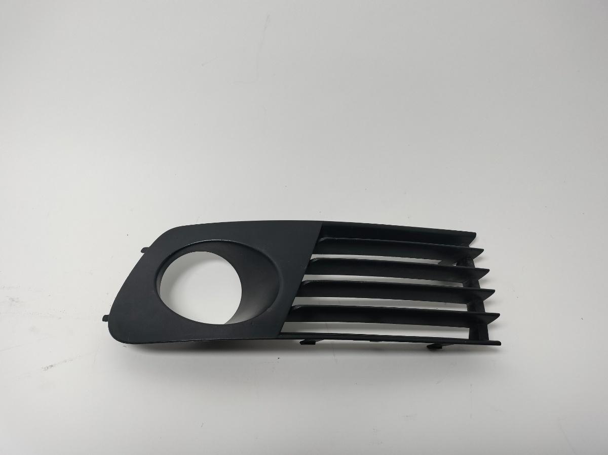 Grila proiector stanga Seat Ibiza (6L1) Hatchback 2004 OEM 6L0853665A