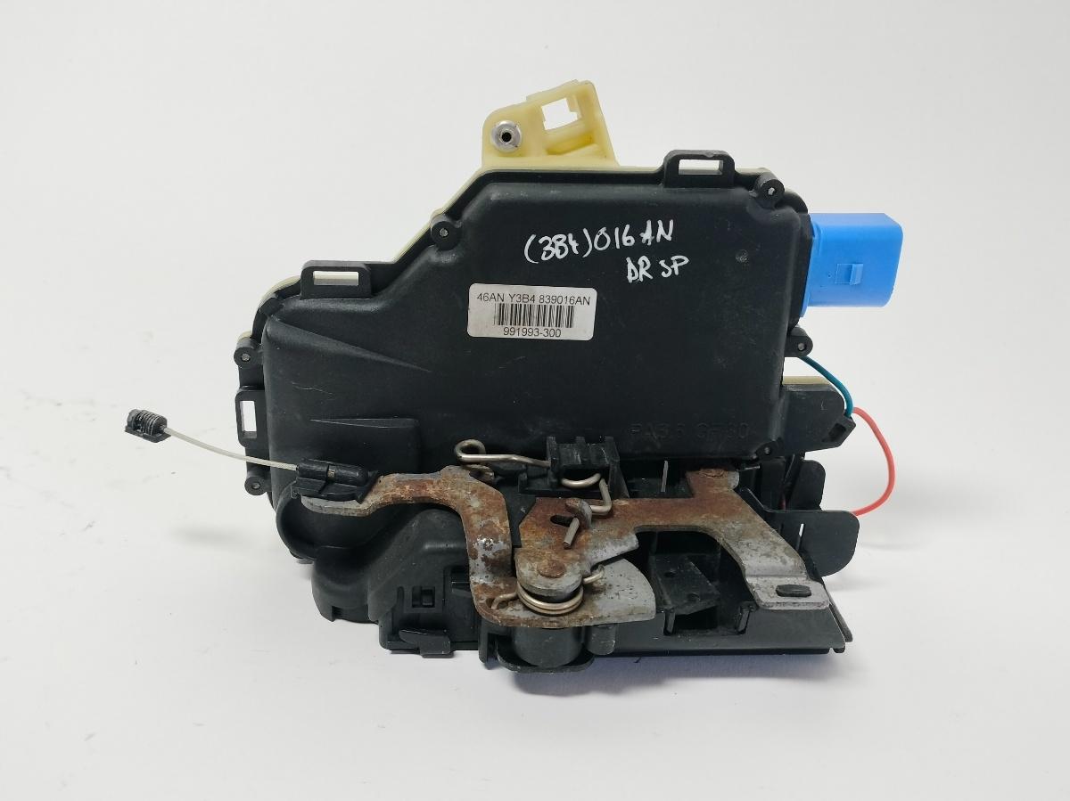 Broasca dreapta spate Volkswagen Polo (9N) 3B4839016AN VOLKSWAGEN POLO (9N_) [ 2001 - 2012 ] OEM 3B4839016AN