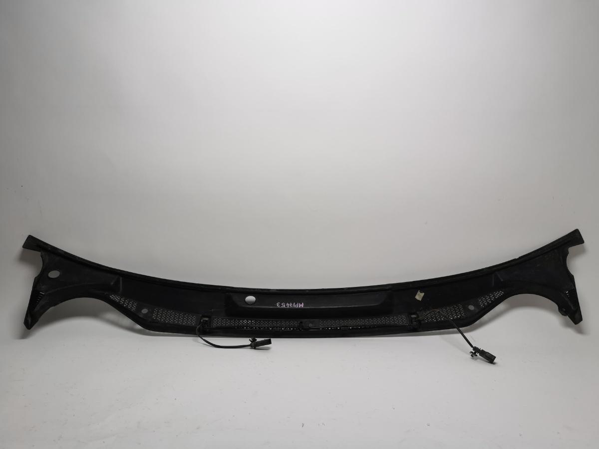 Grila stergator SKODA FABIA Combi 6Y5 2000 - 2007 1.4 TDI BNV 6Y1819415A