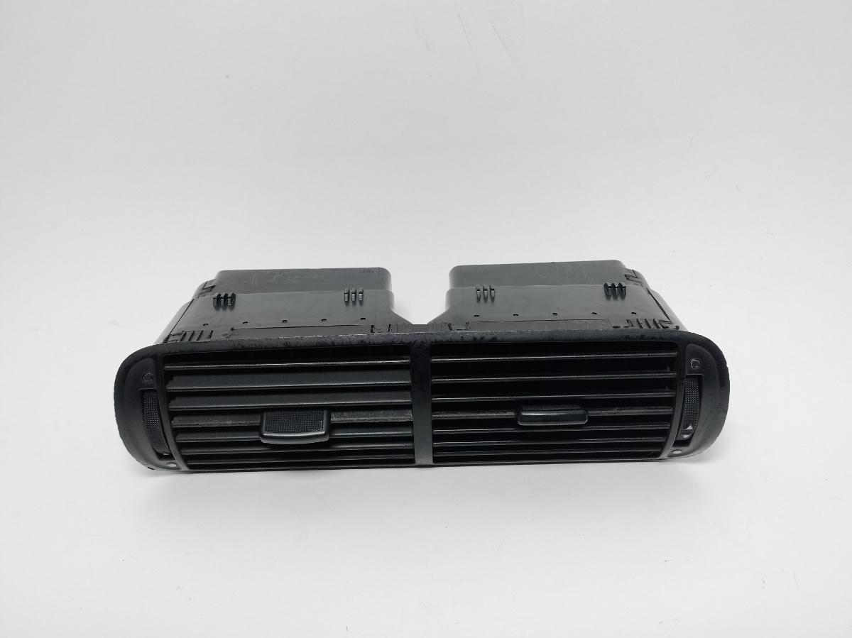 Grila centrala ventilatie bord Seat Leon (1M1) Hatchback 2001 1.6 16v AUS SEAT LEON (1M1) [ 1999 - 2006 ] OEM 8L0820951