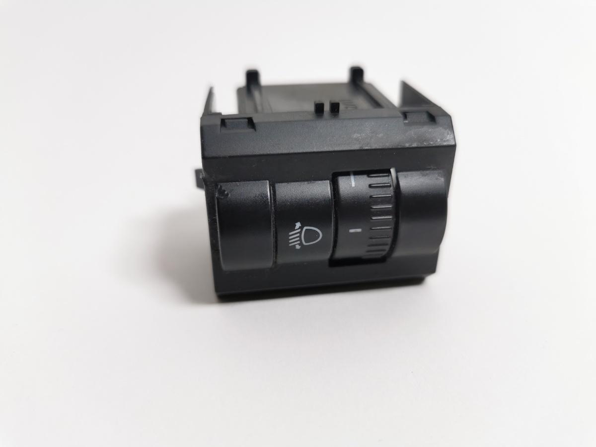 Comutator reglaj nivel faruri SKODA FABIA Combi 545 2007 - 2014 1.2 TDI CFWA, SKODA FABIA II 542 2006 - 2014 VAG 5J0941333A