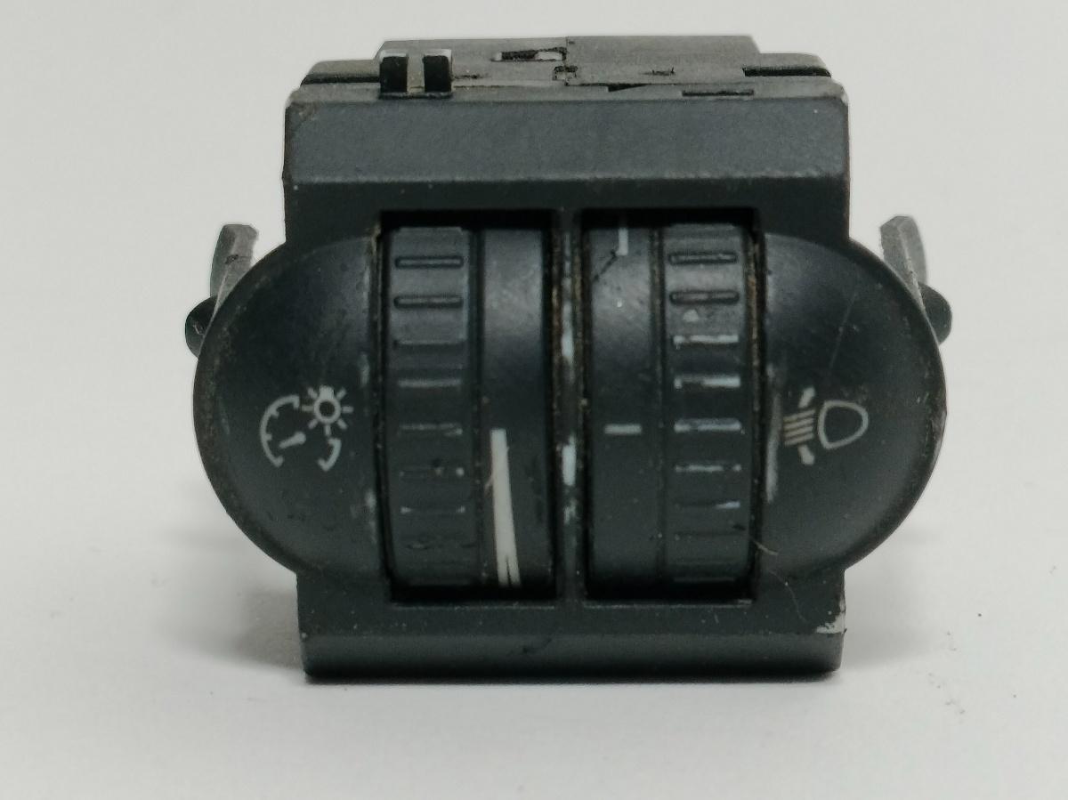 Comutator reglaj nivel faruri VOLKSWAGEN GOLF V 1K1 2003 - 2009 1.9 TDI BKC, BLS, BXE VAG 1K0941333