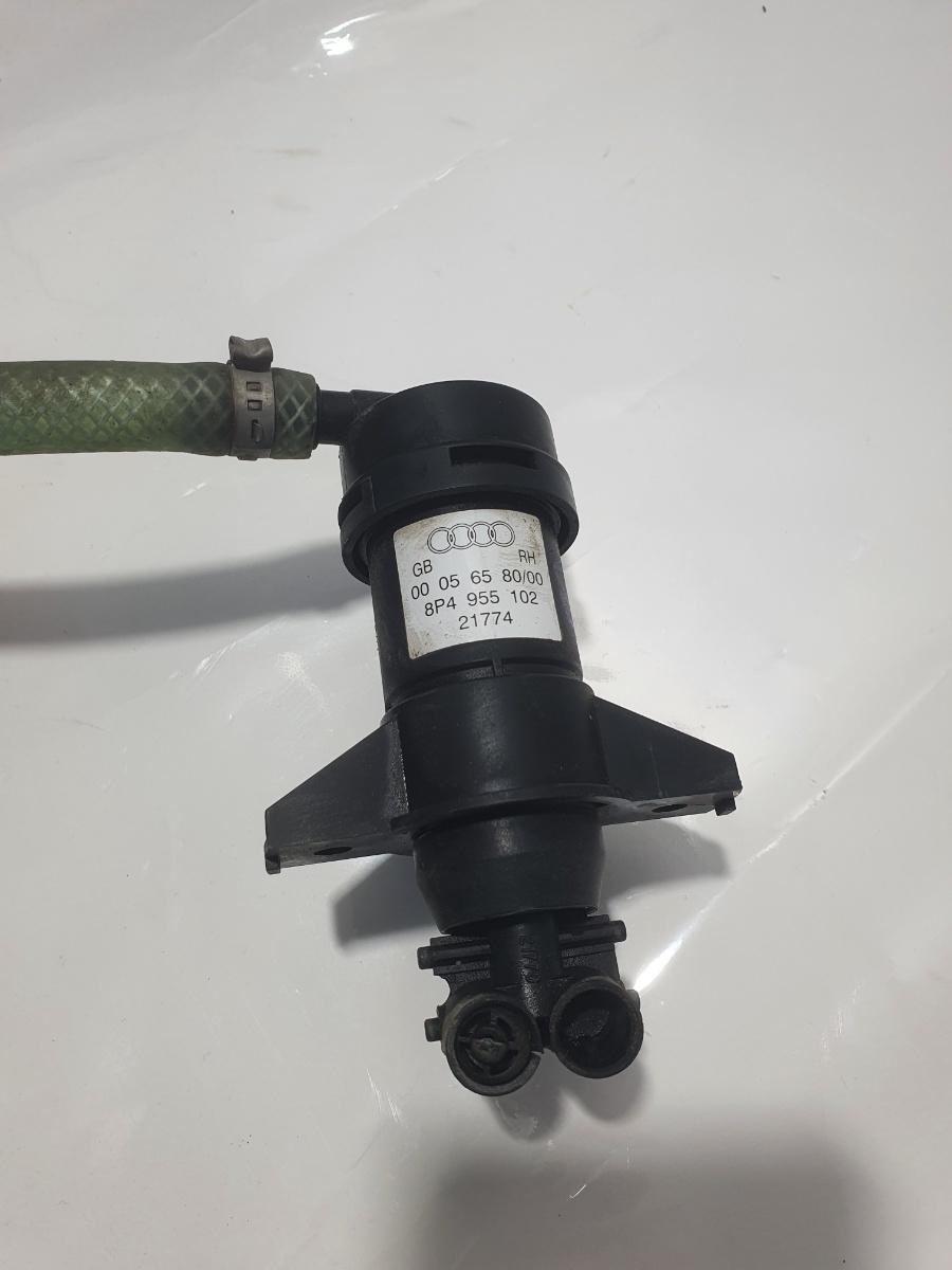 Pompa spalator faruri dreapta fata AUDI A3 II 8P1 2003 - 2013 VAG 8P4955102