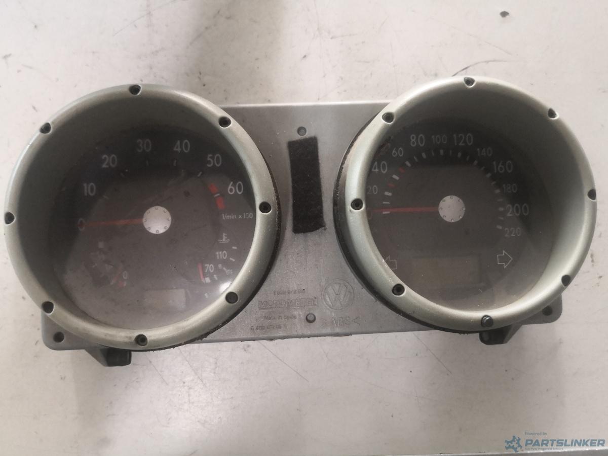 Ceasuri bord VOLKSWAGEN POLO (6N2) [ 1999 - 2001 ] OEM 5220301800