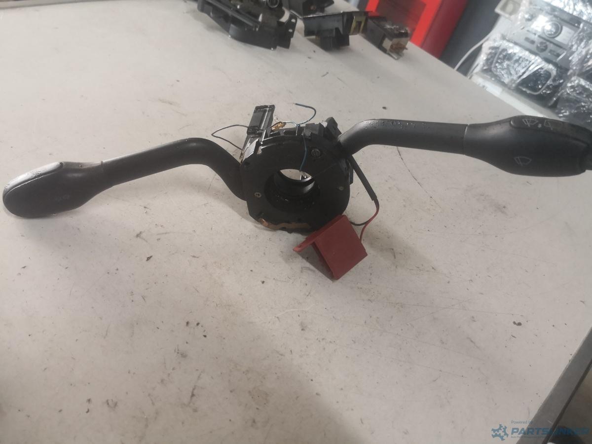 Ansamblu manete VOLKSWAGEN POLO (6N2) [ 1999 - 2001 ] OEM 440262