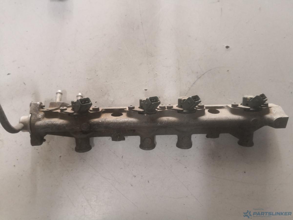 Rampa injectoare RENAULT LAGUNA I (B56_, 556_) [ 1993 - 2002 ] OEM 857013