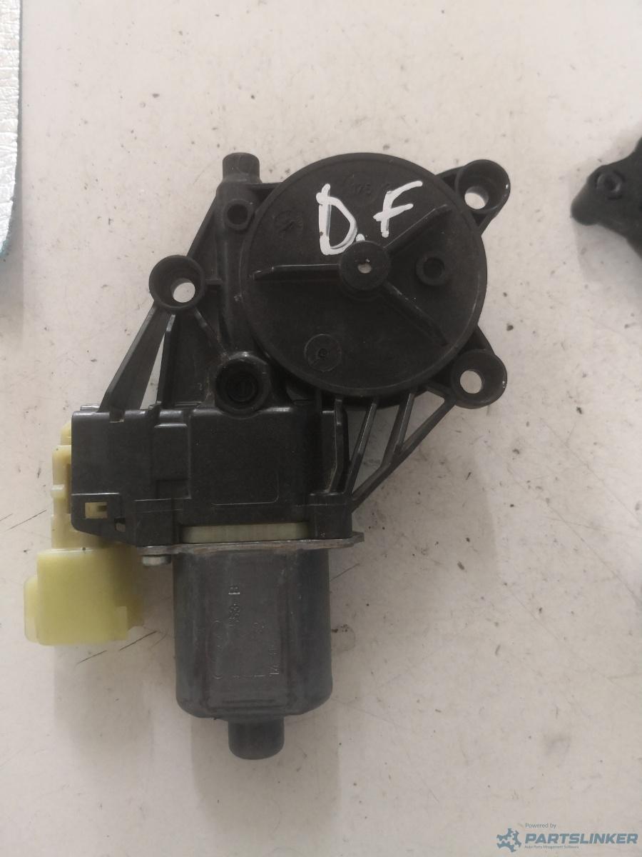 Motoras macara geam dreapta fata FORD FIESTA VI [ 2008 - > ] 1.0 (P4JA, P4JB, P4JC, P4JD) 59KW|80HP OEM 0130822619