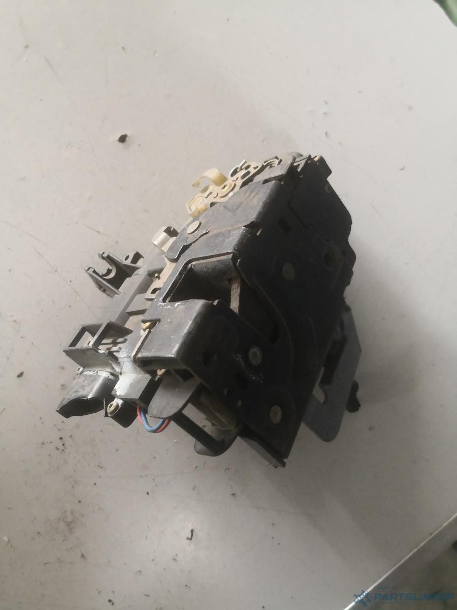 Broasca usa dreapta fata AUDI A6 II (4B2, 4B4, C5) [ 1997 - 2005 ] OEM 4b1837016g – foto 2
