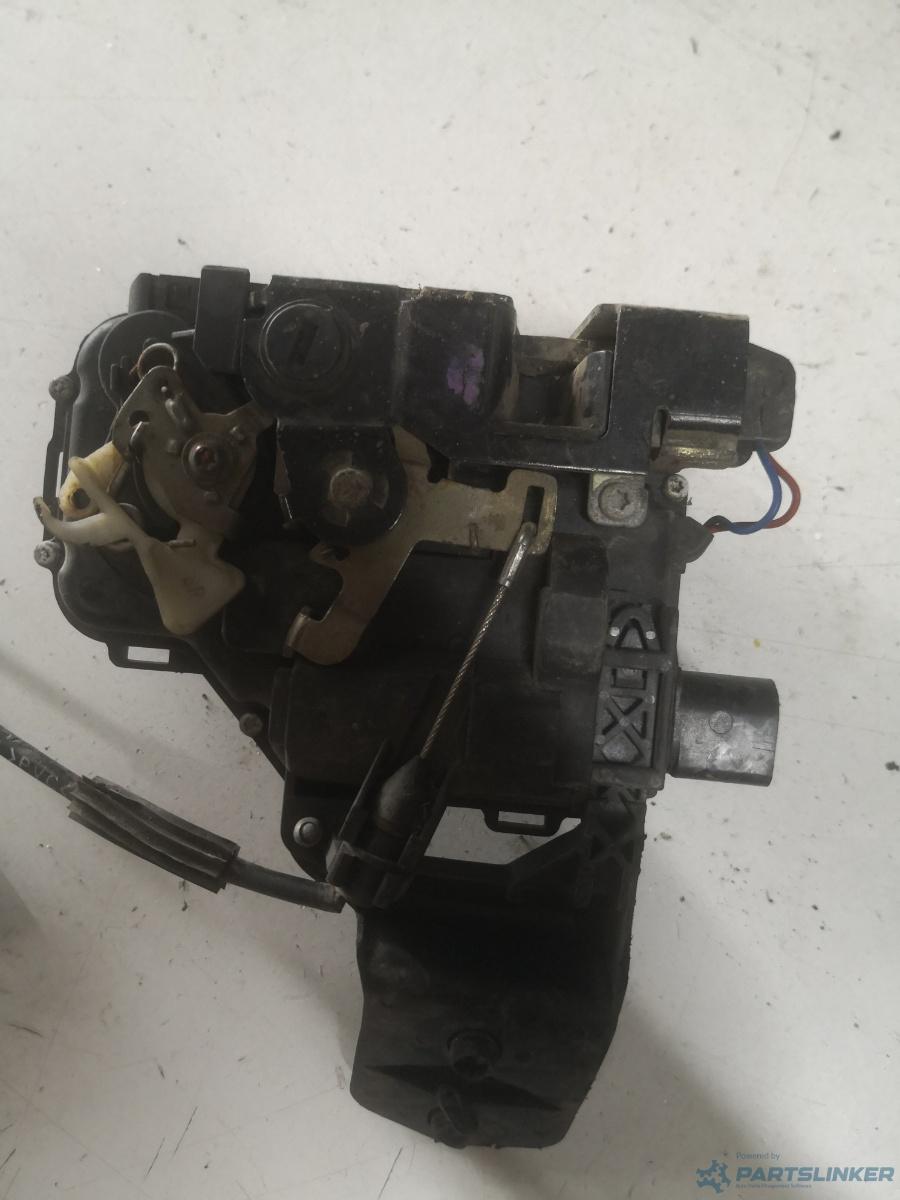 Broasca usa dreapta spate VOLKSWAGEN PASSAT Estate (3B5) [ 1997 - 2001 ] – foto 2