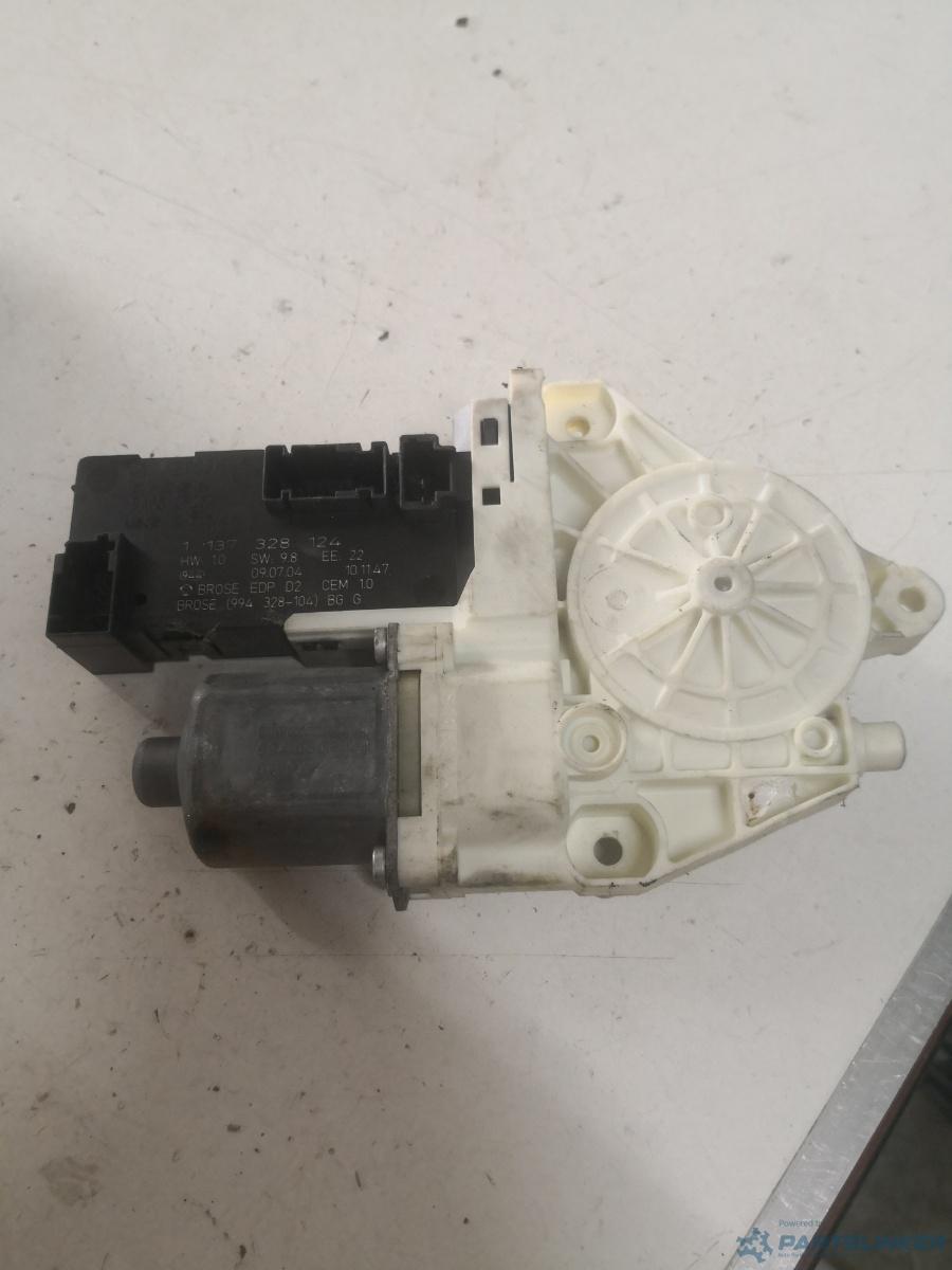 Motoras macara geam stanga fata PEUGEOT 407 (6D_) [ 2004 - > ] OEM 1137328124 – foto 2
