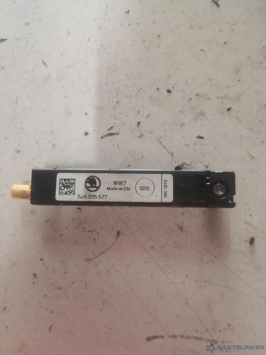 Amplificator antena SKODA RAPID II (NH3) [ 2012 - > ] OEM 5ja035577