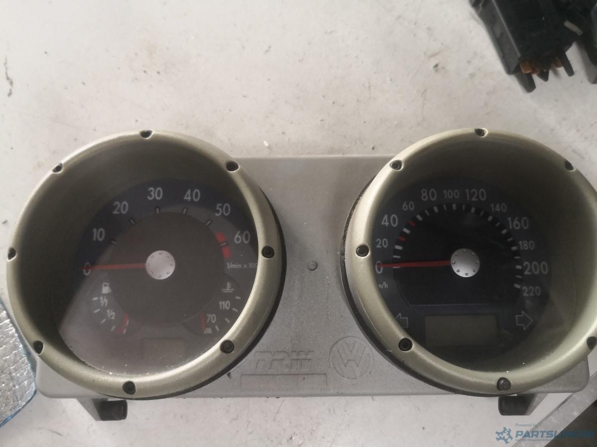 Ceasuri bord VOLKSWAGEN POLO (6N2) [ 1999 - 2001 ] OEM 6k9920806