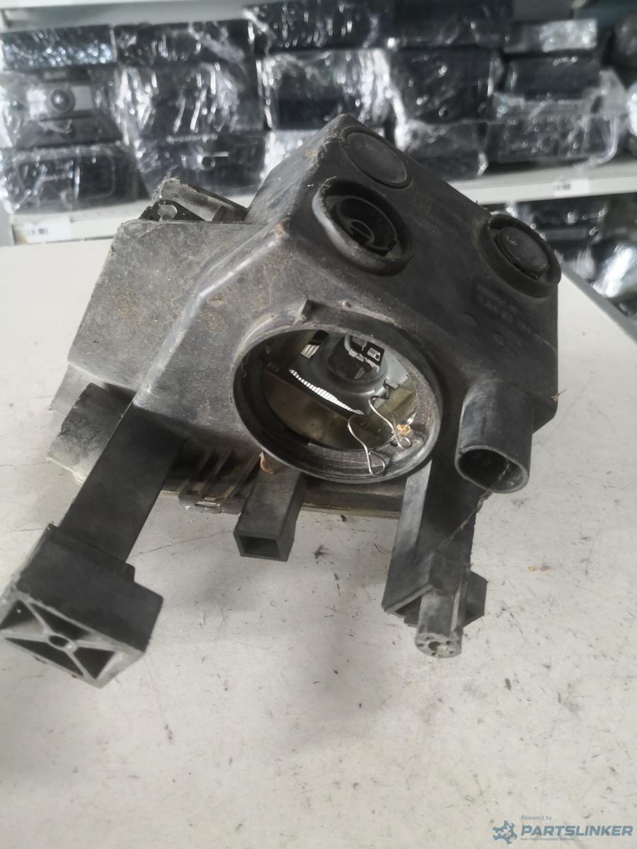 Proiector ceata  dreapta fata OPEL ASTRA H (L48, A04) [ 2004 - 2014 ] OEM 24462134 – foto 2