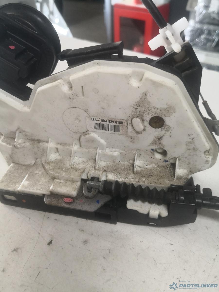 Broasca usa dreapta spate VOLKSWAGEN GOLF VI (5K1) [ 2008 - 2013 ] OEM 5k4839016b – foto 2