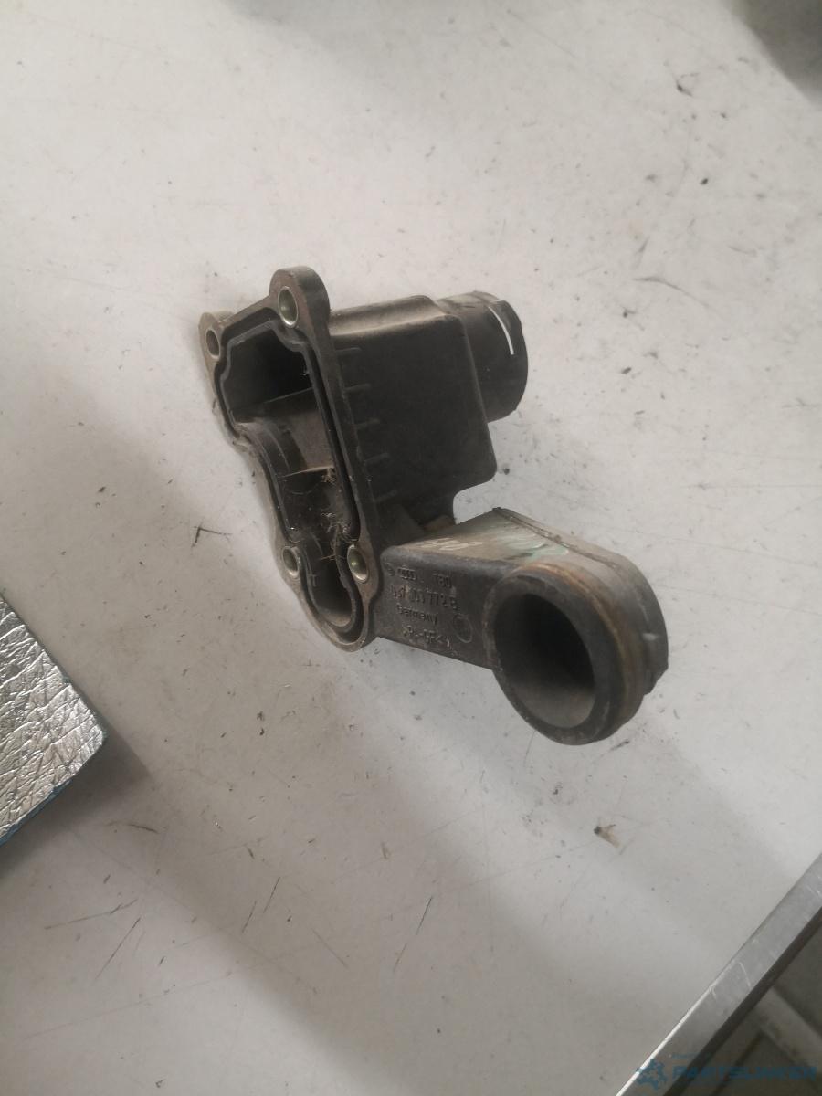 Suport motor VOLKSWAGEN PASSAT Estate (3B5) [ 1997 - 2001 ] OEM 037103772b