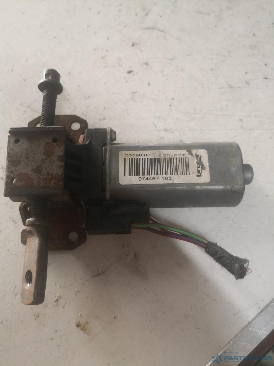 Motoras scaun dreapta fata SKODA SUPERB (3T4) [ 2008 - 2015 ] OEM 974467103