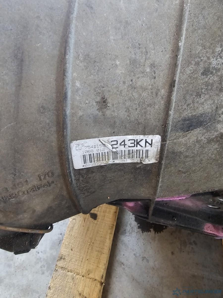 Cutie viteza  BMW seria 6 645ci