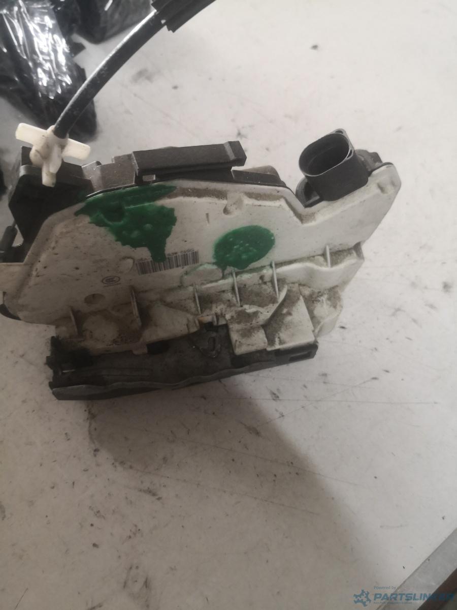 Broasca usa SKODA SUPERB (3T4) [ 2008 - 2015 ] OEM 839015g