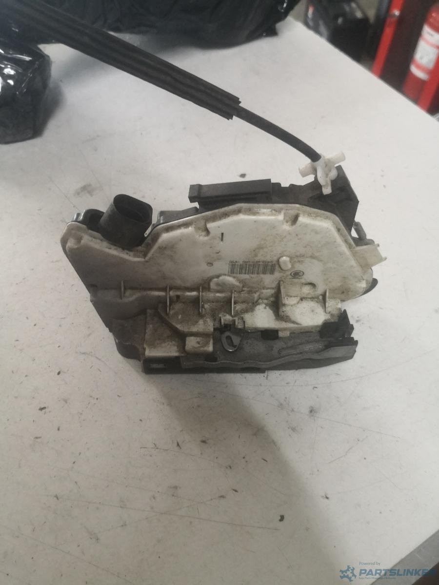 Broasca usa dreapta spate SKODA SUPERB (3T4) [ 2008 - 2015 ] OEM 5n0839016g