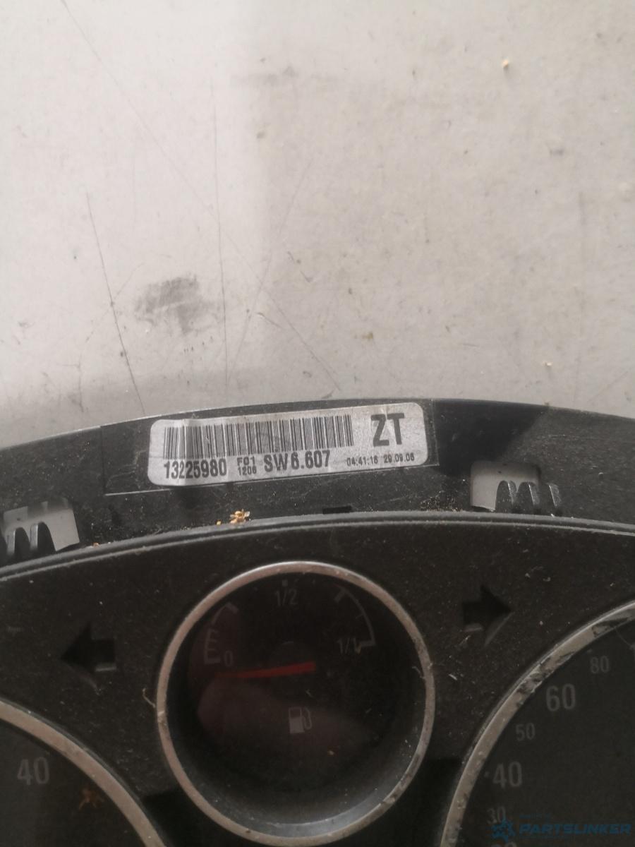 Ceasuri bord OPEL ZAFIRA B (A05) [ 2005 - 2015 ] OEM 13225980 – foto 2
