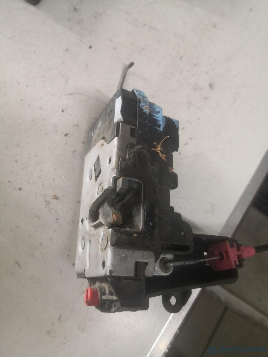 Broasca usa stanga spate OPEL ZAFIRA B (A05) [ 2005 - 2015 ] OEM 13210738 – foto 2