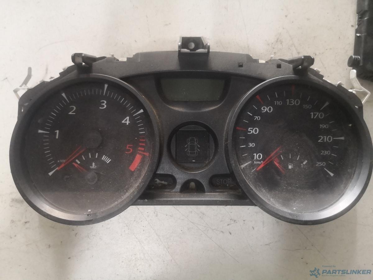Ceasuri bord RENAULT MEGANE II (BM0/1_, CM0/1_) [ 2001 - 2012 ] OEM 8200720305