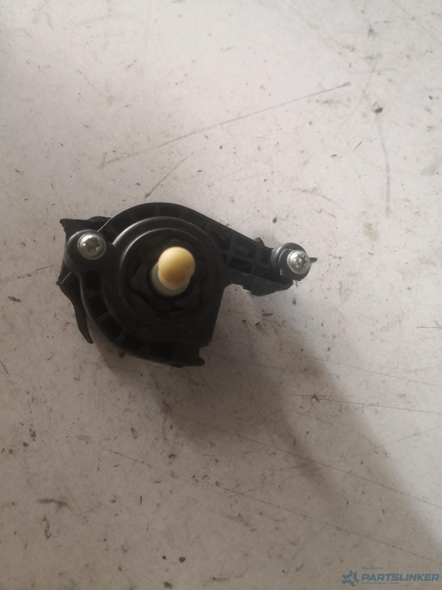Motoras reglaj far dreapta fata BMW 5 (F10) [ 2009 - 2016 ] OEM 17167501