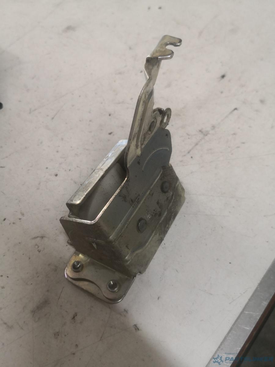 Broasca usa culisanta DACIA DOKKER [ 2012 - > ] – foto 2