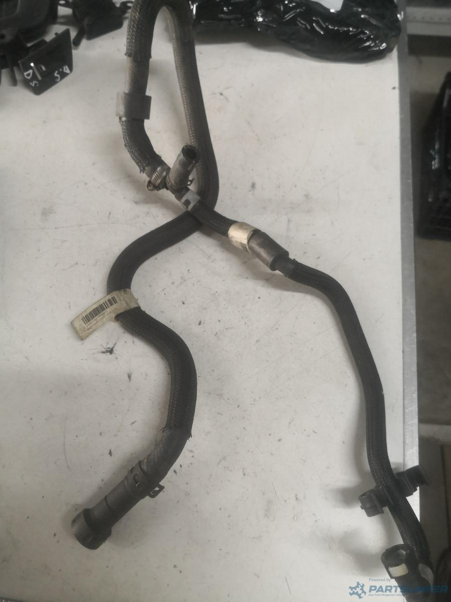 Furtun retur combustibil BMW 5 (F10) [ 2009 - 2016 ] OEM 779999901