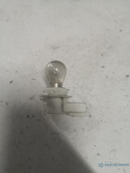 Soclu far / stop CITROËN C4 Picasso I (UD_) [ 2006 - 2013 ] OEM 32225