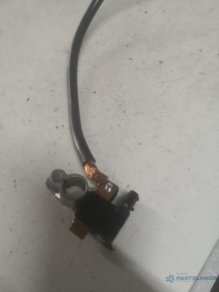 Borna baterie  BMW X3 II (F25) [ 2010 - 2017 ] – foto 2