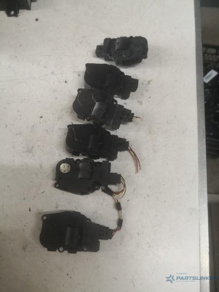 Motoras clapeta aeroterma AUDI A4 IV (8K2, B8) [ 2007 - 2015 ] OEM 9749005