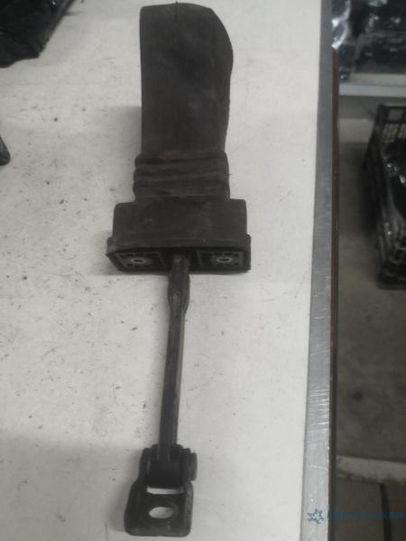 Opritor usa dreapta fata AUDI A4 IV (8K2, B8) [ 2007 - 2015 ] OEM 8k0837267b