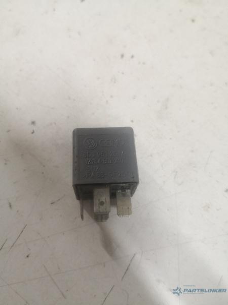 Releu VOLKSWAGEN PASSAT (3C2) [ 2005 - 2010 ] OEM 8d0951253a