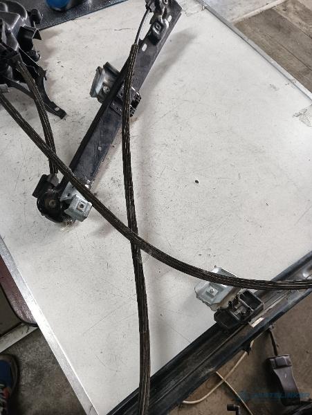 Macara geam electric dreapta fata SEAT IBIZA V (6J5, 6P1) [ 2008 - > ] OEM 6j3837402f – foto 2