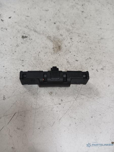 Amplificator antena VOLKSWAGEN TIGUAN (5N_) [ 2007 - > ] TDI 4motion (CBBB, CFGB) 125KW|170HP OEM 5n0035570