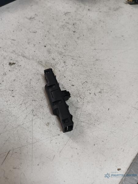 Amplificator antena VOLKSWAGEN TIGUAN (5N_) [ 2007 - > ] TDI 4motion (CBBB, CFGB) 125KW|170HP OEM 5n0035570 – foto 2