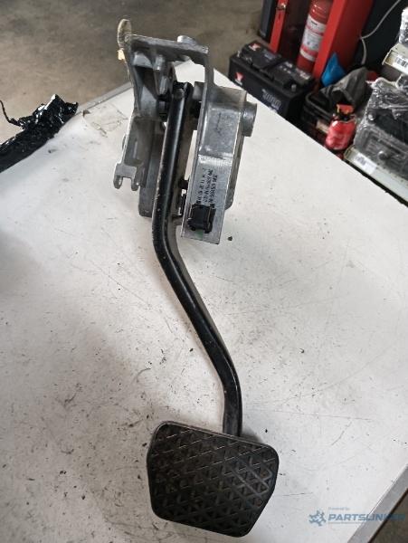 Pedala frana BMW 3 V (E90) [ 2004 - 2012 ] OEM 675197504