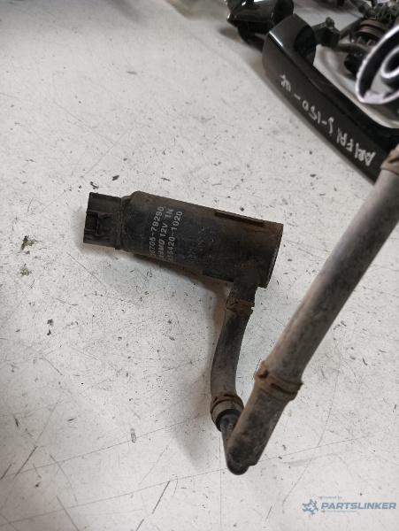 Pompita lichid parbriz TOYOTA LAND CRUISER 150 (TRJ15_, KDJ15_, GRJ15_, GDJ15_) [ 2009  OEM 3670579290 – foto 2