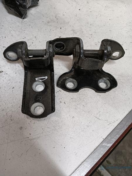 Set balamale portiera fata dreapta fata TOYOTA LAND CRUISER 150 TRJ15_, KDJ15_, GRJ15_, GDJ15_ 2009 - >